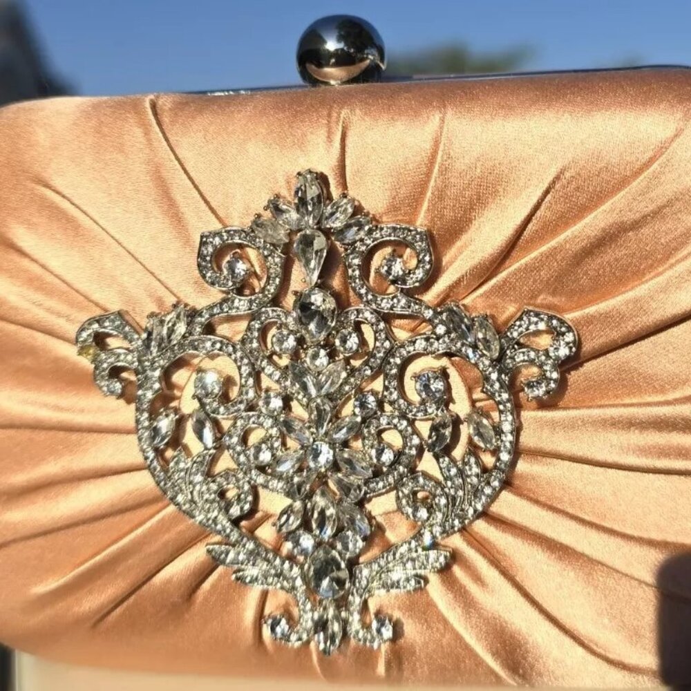 Badgley Mischka Diva Satin Misty Rose Pink Clutch Purse - NWT